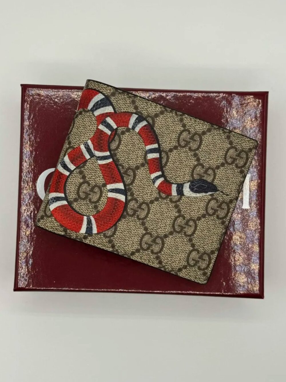 Gucci Kingsnake GG Supreme Wallet Beige